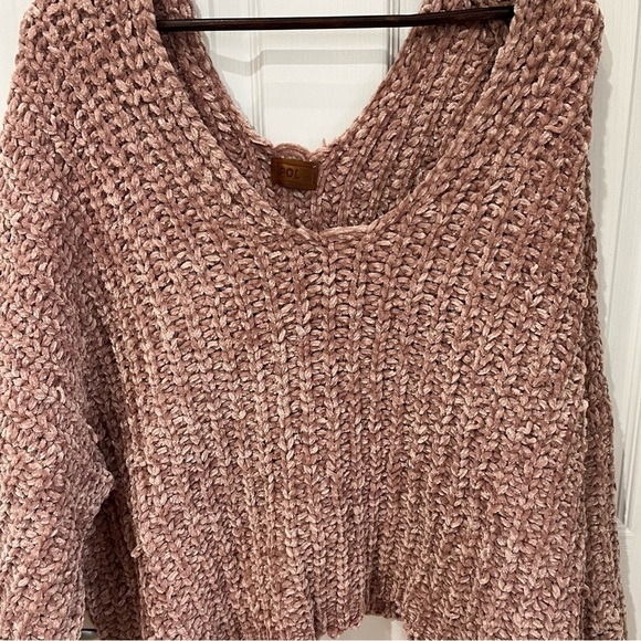 Pol oversize rose color knit sweater size medium - Picture 3 of 9